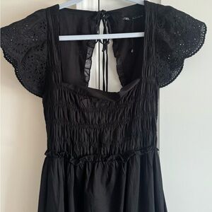 And bordered sleeve open back long Zara dress